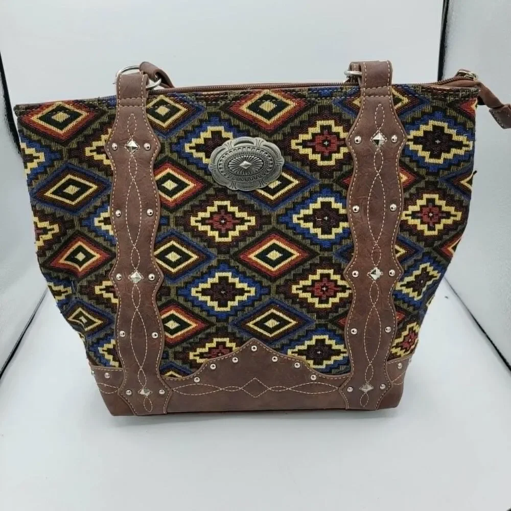NWT ~Coral Ridge Leather Western Women Concealed Carry Handbag Purse Trendition